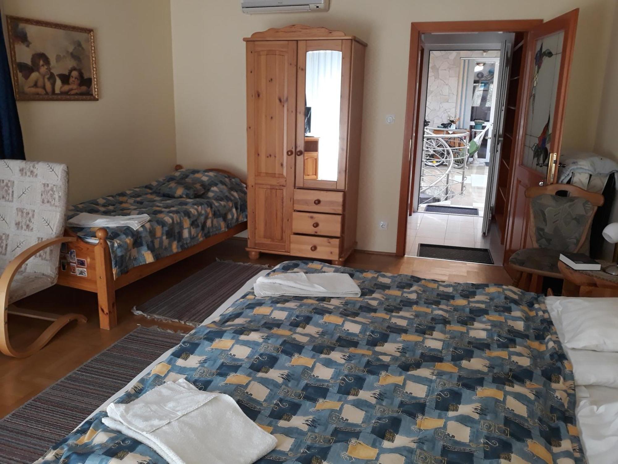 Kenezy Lux Apartman Vendeghaz Hajduszoboszlo Exterior photo